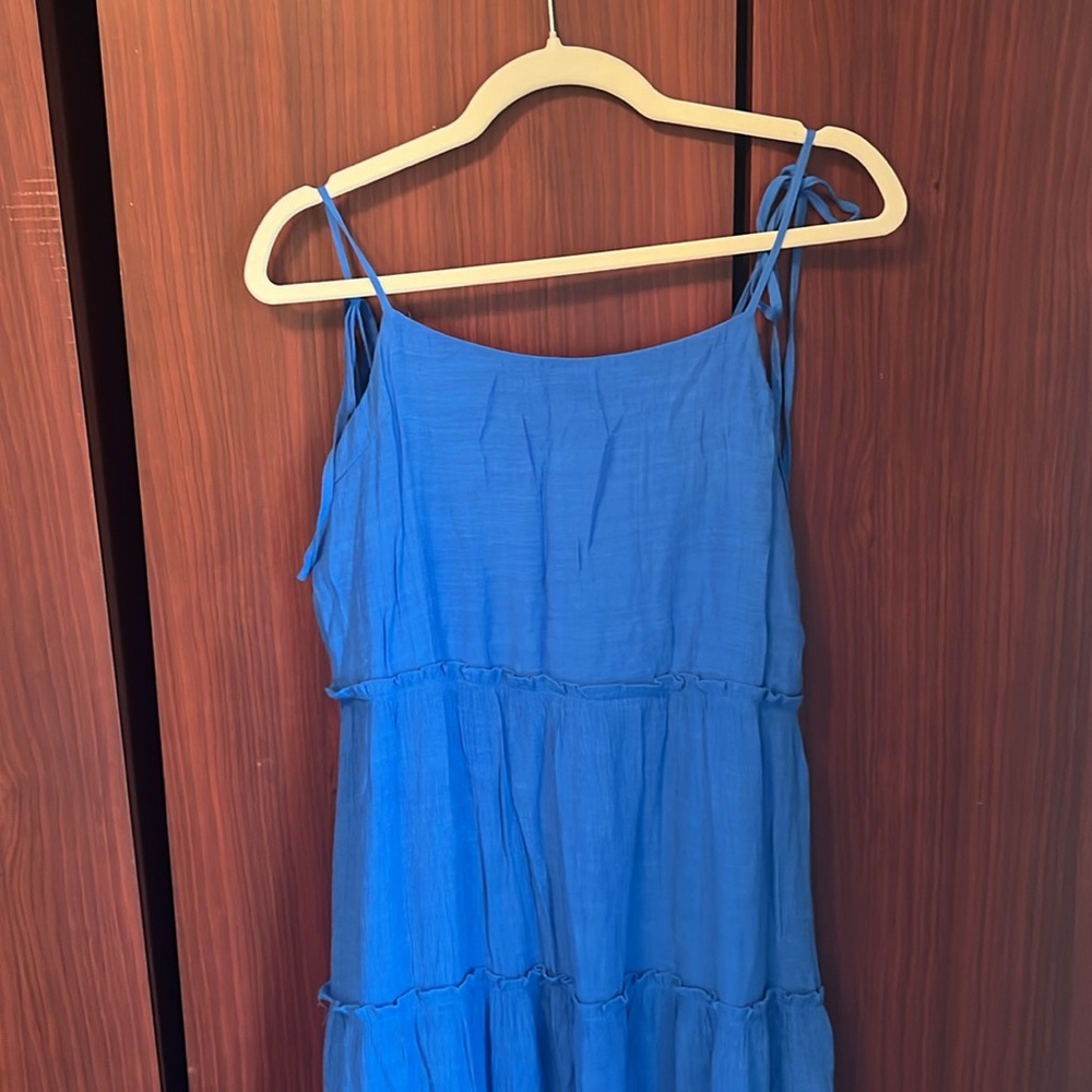 Blue flowy dress - Picture 2 of 5